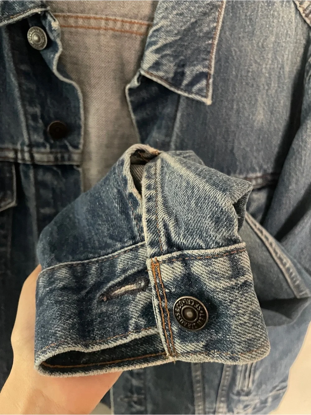 Levis vintage Classic Blue Denim Jacket - Men size 44